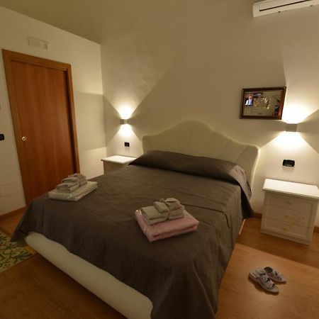 L'Antico Palazzo Bed & Breakfast Canosa di Puglia Exterior foto