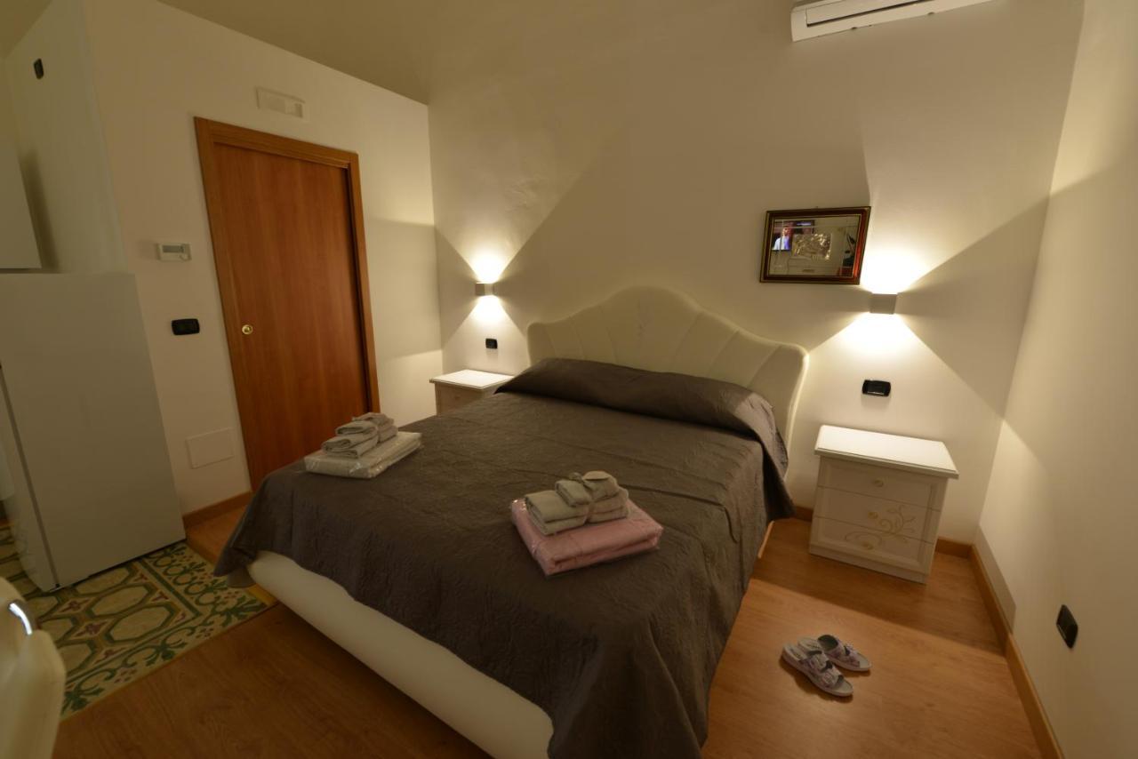 L'Antico Palazzo Bed & Breakfast Canosa di Puglia Exterior foto